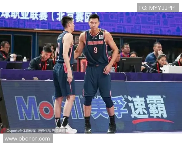 姚明在篮球生涯中面临的挑战与困境分析及其对职业发展的影响