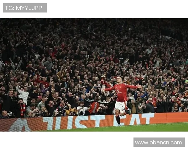 德甲精彩对决AC米兰凭借点球战胜曼联全场沸腾瞬间回顾